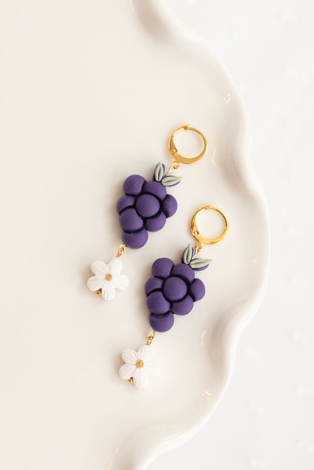Ashreya III [Large Grape & Daisy Clay Beads]