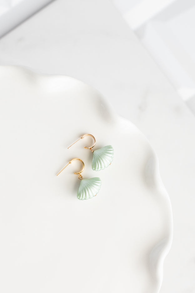 Dainty Sea Shell Bead Earrings (Green)