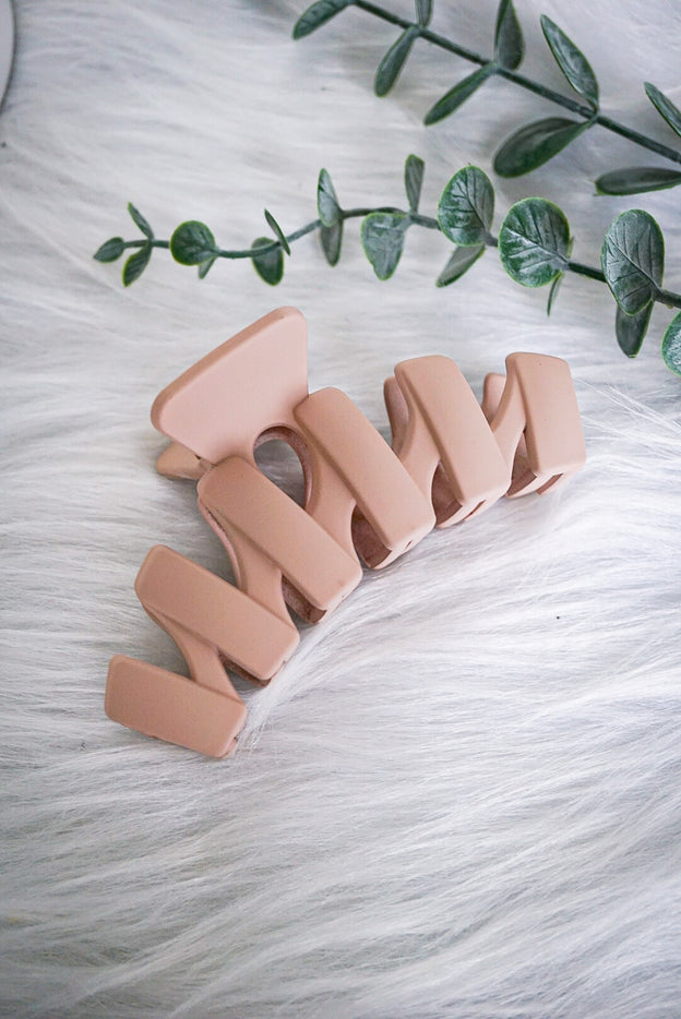Squiggly Claw Clips - Taupe